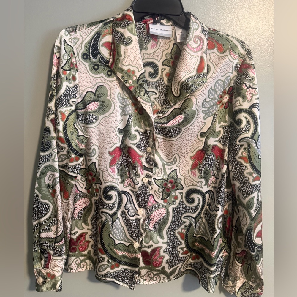 Alfred Dunner Petite Beige Green Paisley long sleeve casual button up Blouse 12P